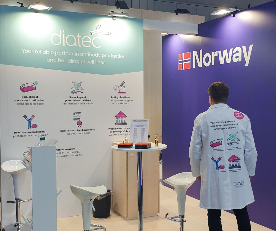 Showing the design of the Diatec stand at Medica 2019